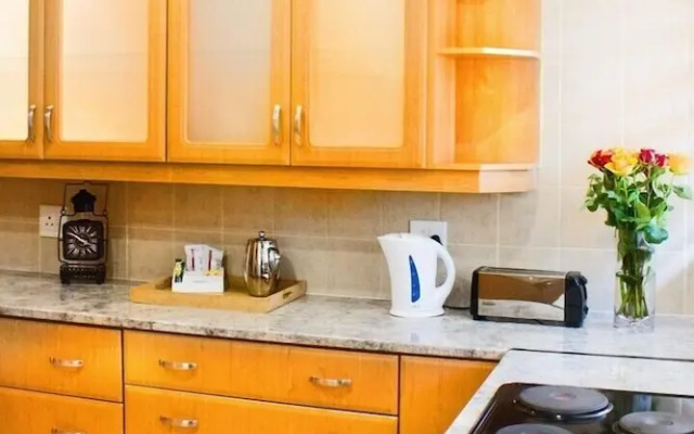 Madison House & Cottages