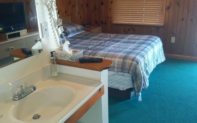 Meadow Park Motel & RV Park