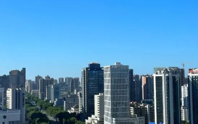 Xingyue Holiday Hotel — 2-star hotel in Zhanjiang