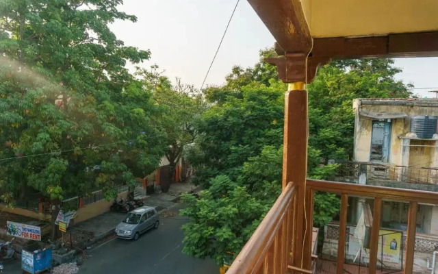 Kailash Guest House