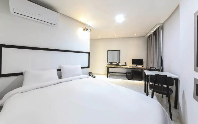 Yeosu Hotel Encore