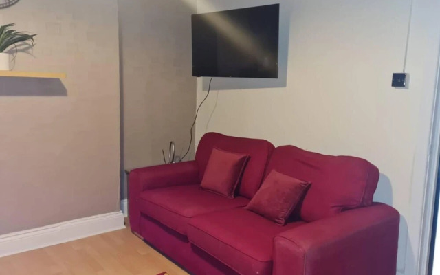 Stunning 1 bed Flat in Newport-f3