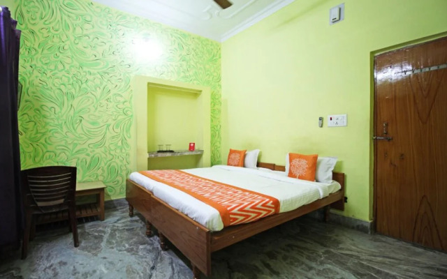 Anukul Guest House