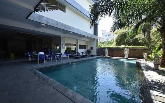 Puri Saron Hotel Denpasar