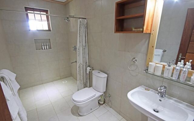 Olesamara Collection