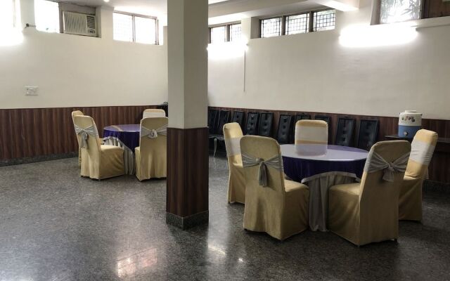 OYO Rooms Near Huda City Centre