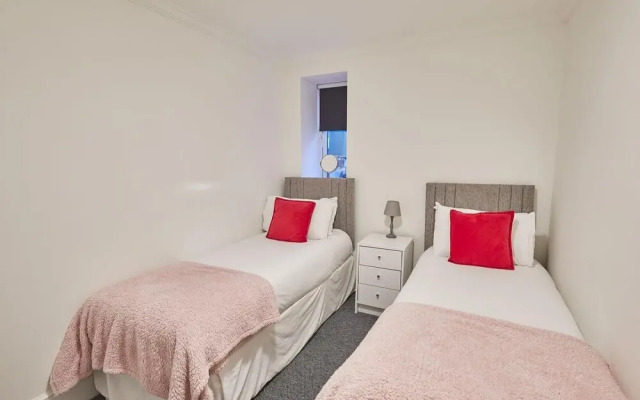 Host Stay Rockpools