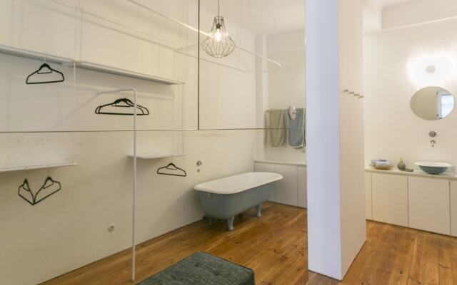 Koru Central Downtown Design Apartment