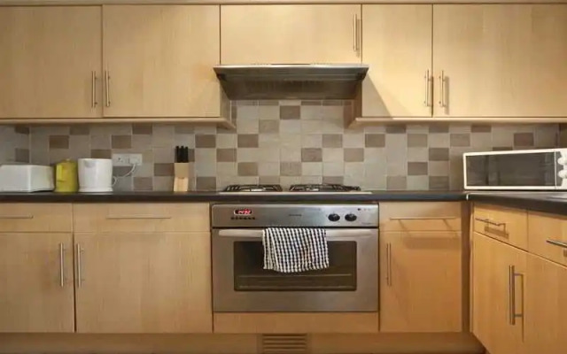 Fashionable London Apartment