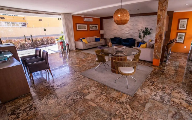 Flats com ampla varanda - 150m da Praia de Ponta Negra