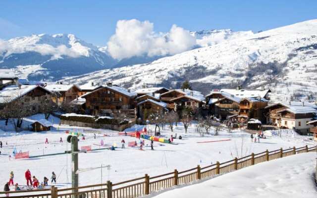 Studio in Montchavin, With Wonderful Mountain View, Furnished Garden a