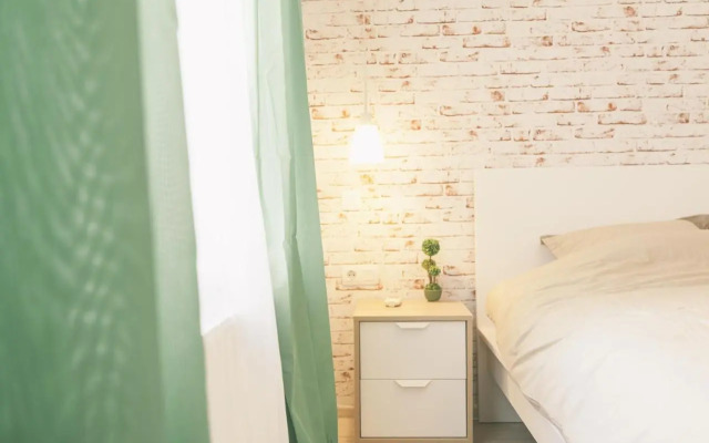 Central Old City Apartment