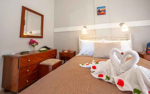 Vassilis Paradise Garden