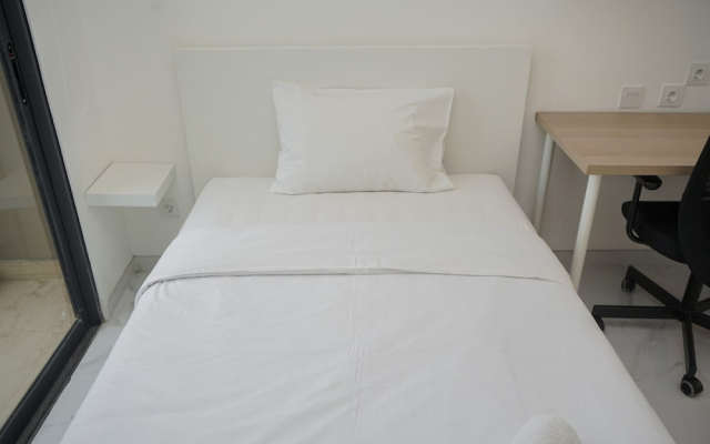 Nice and Comfy Studio Sky House BSD Apartment