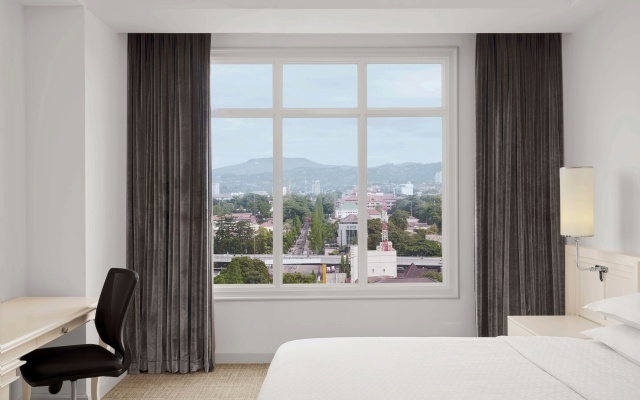 Four Points By Sheraton Bandung