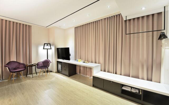 Uinn Business Hotel - Taipei Shilin