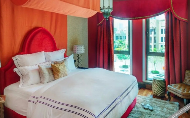 Dream Inn Dubai - Old Town Miska