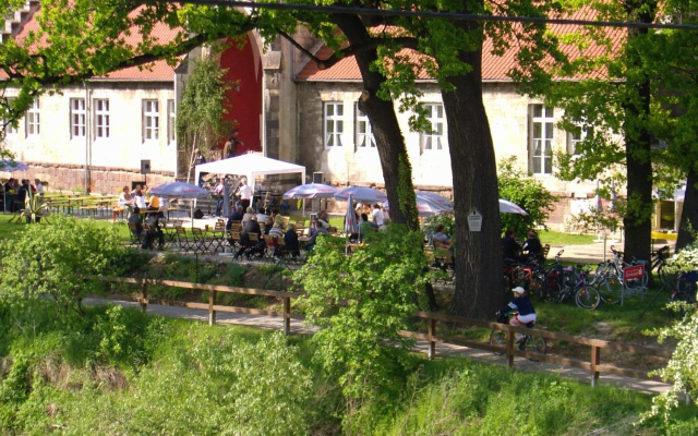 Naumburger Wein  Sekt Manufaktur