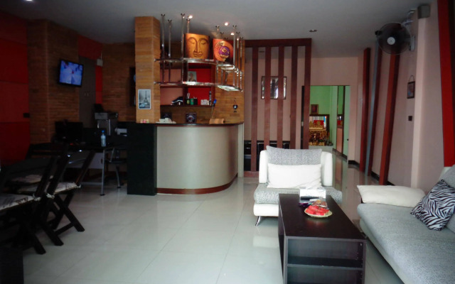 BGW Phuket - Hostel