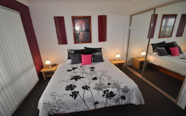 Beachfront Apartments Narooma