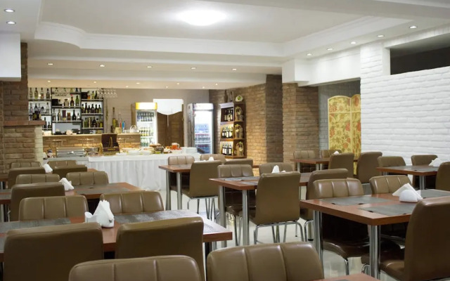 Oriental Hotel