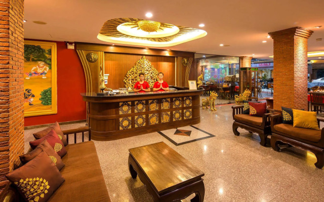 Tanawan Phuket Hotel