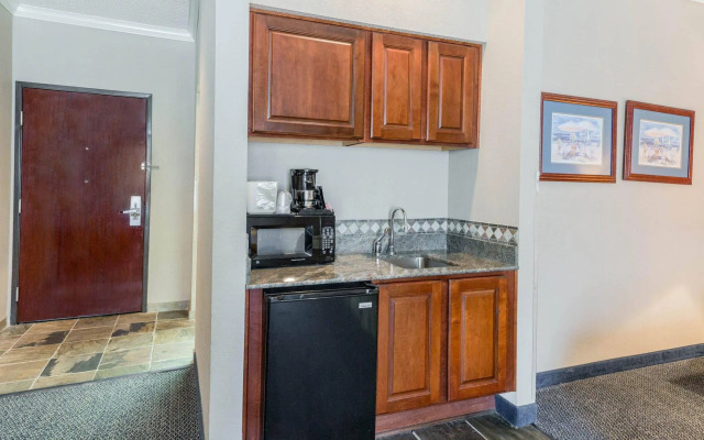 Quality Inn & Suites Seabrook - NASA - Kemah