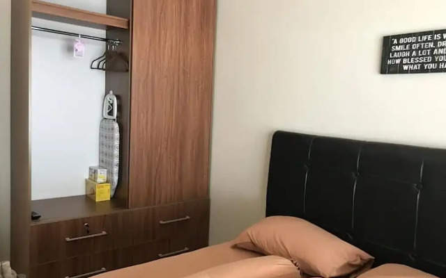 Salute de Madison Park Apartments