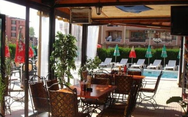 Friends Family Hotel