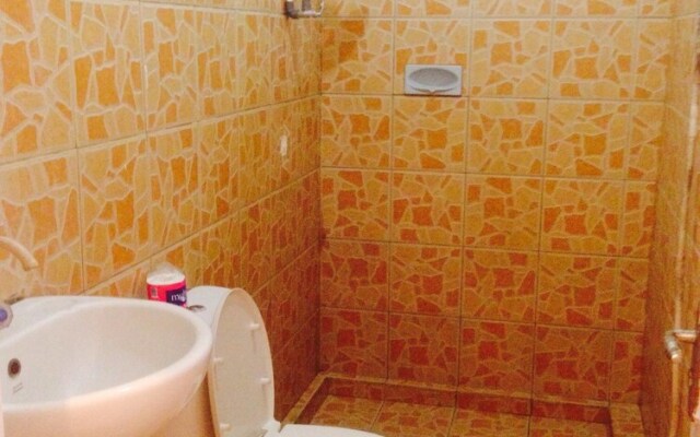 Good For Ya Knee Hostel - Adults Only