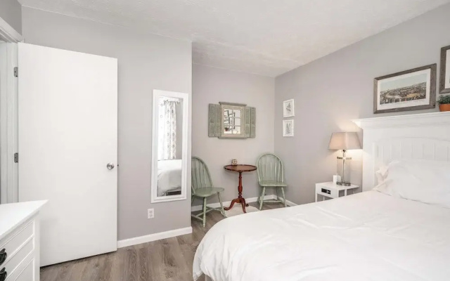 Arkstone Retreat 3 - Only 4 minutes to the Ark!
