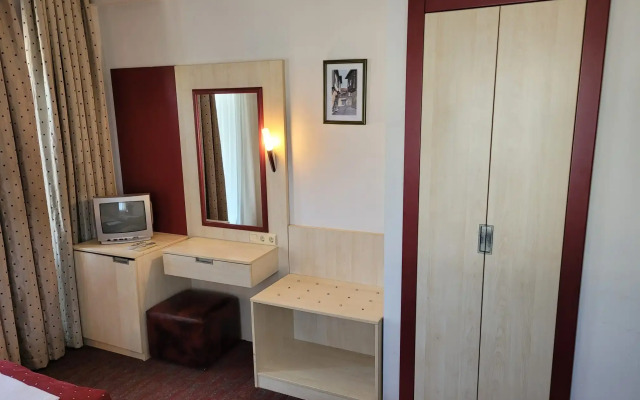 Carna Garden Hotel