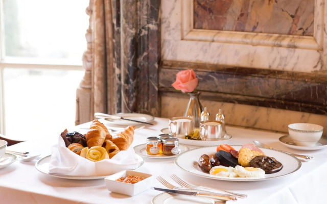Luton Hoo Hotel, Golf And Spa