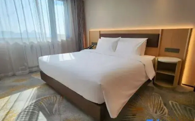 Yanshan Hotel