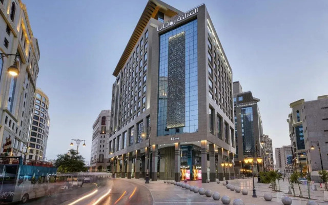 Al Manakha Rotana Madinah
