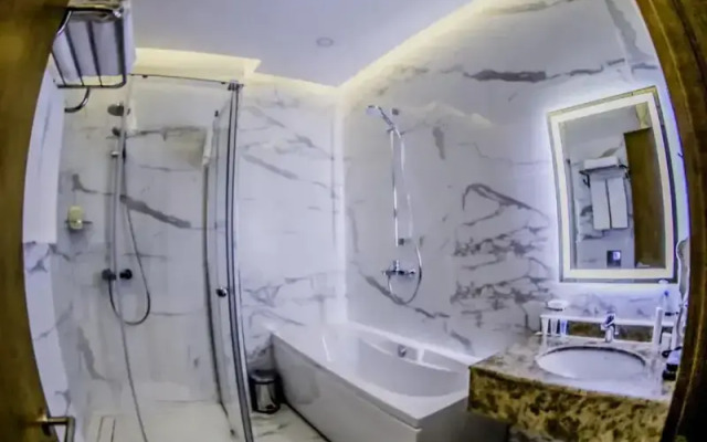 Madison Hotel Baku