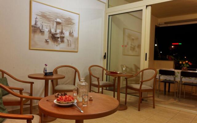 Fotis Studios Apartments