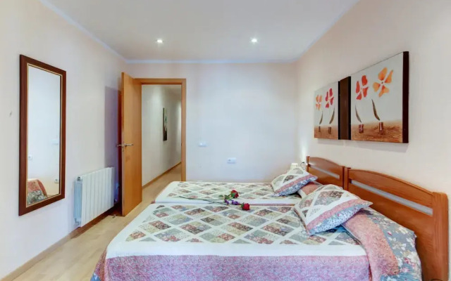 Apartment With Scenic View