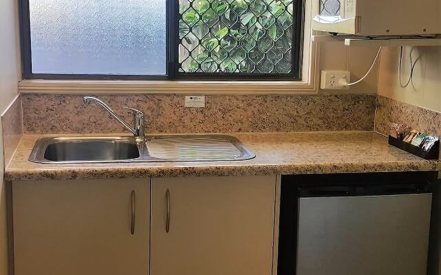 Cascade Motel In Townsville