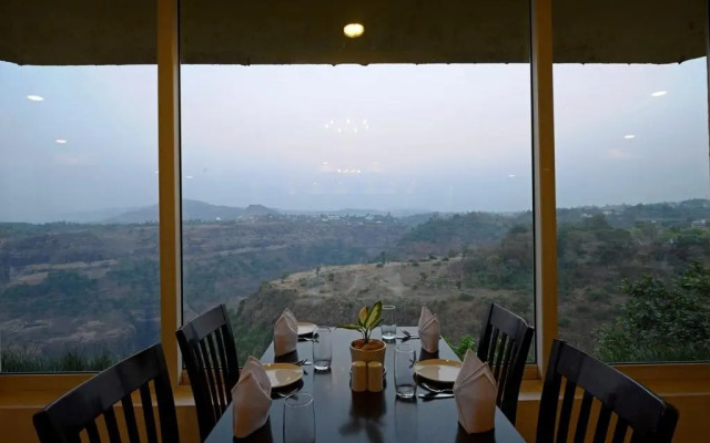 Hotel Duke's Resort