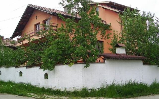 Hadji Bulev House