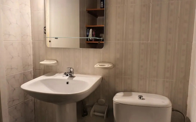 Low Cost Room Plaza de Hierro IV