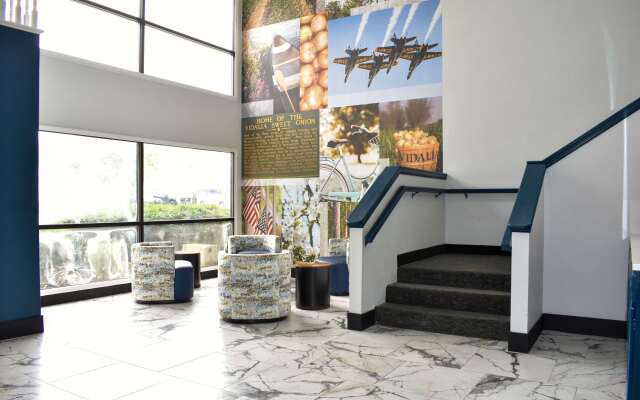 Clarion Pointe Vidalia - Lyons West