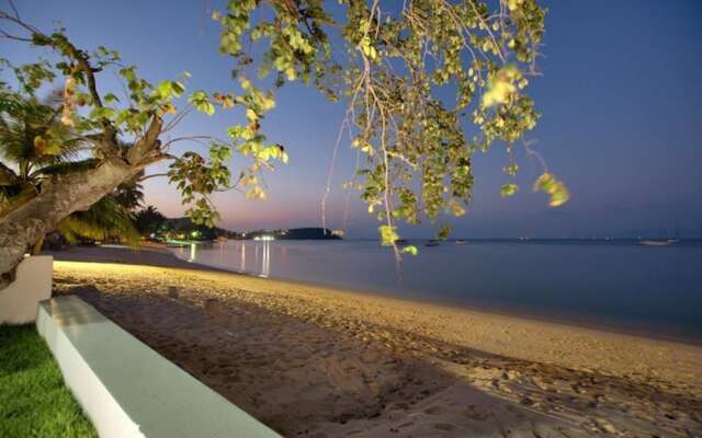 7 Bed Beautiful Beach Front Villa