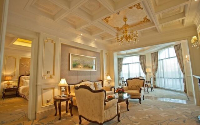 Bihu Hotspring Resort