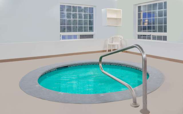 Days Inn by Wyndham Ocean Shores