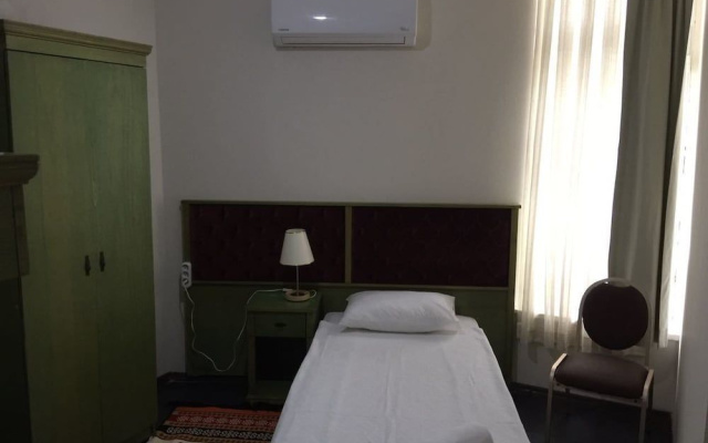 Yalcin Hotel