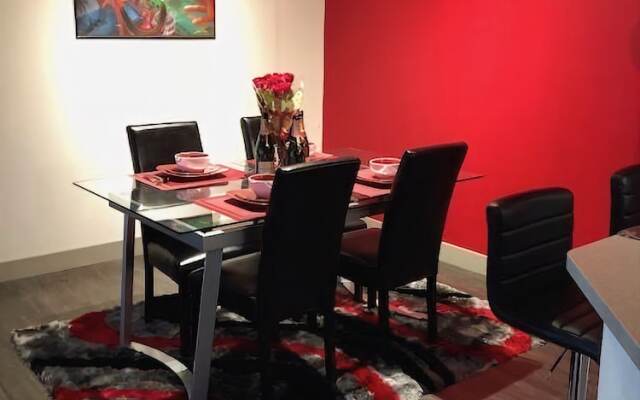 Cozy 2 Bedroom Apartment