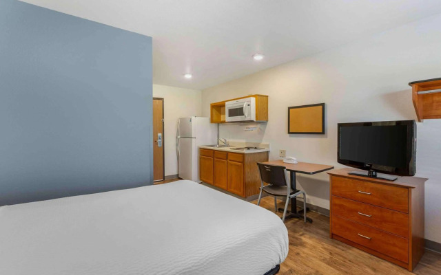 Extended Stay America Select Suites - Akron - South