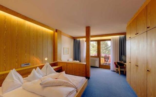 Hotel Tirol